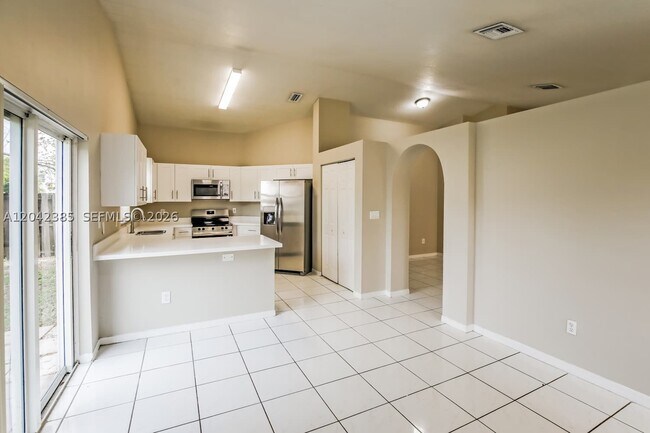 Foto del edificio - 1365 SW 106th Ave