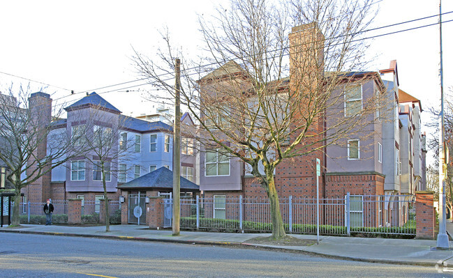 Foto del edificio - Cascade Court Apartments