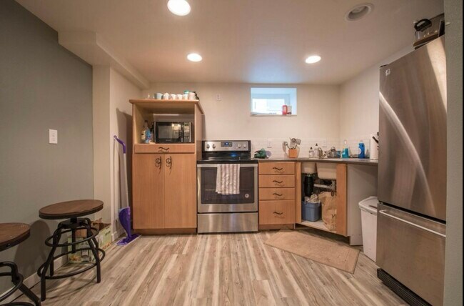 Foto del edificio - 702 W Myrtle St