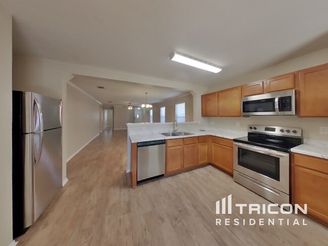 Building Photo - 8027 Abbotts Pointe