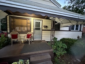 Building Photo - 320 Whitfield Dr