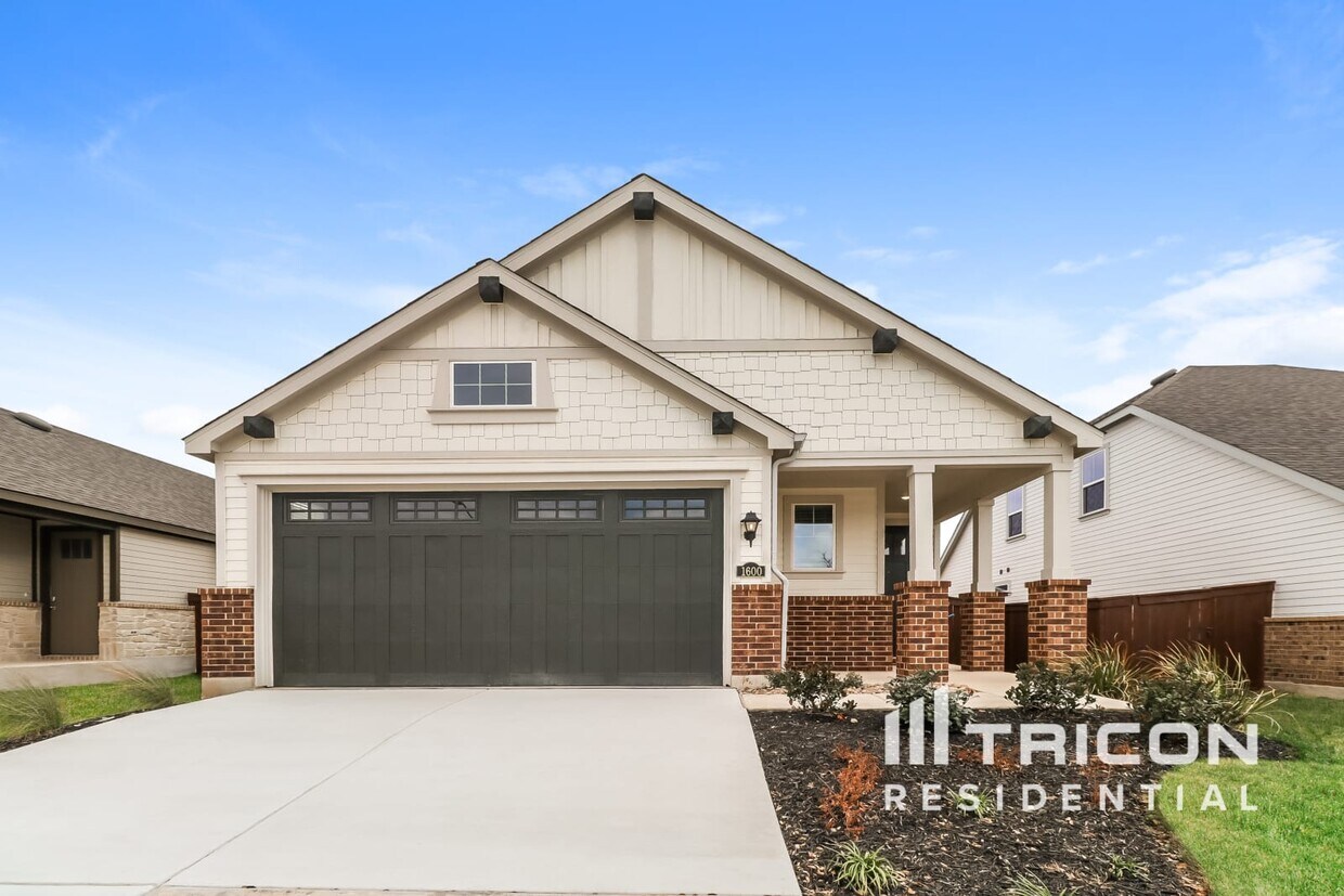 Foto principal - 1600 Mexican Heather Dr