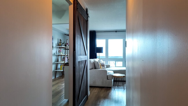 Building Photo - 158 McArthur Ave.