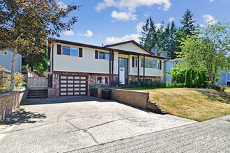 Building Photo - 20260-2047A 47a Ave
