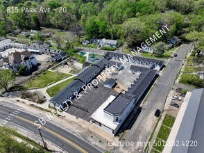 Building Photo - 815 Park Ave