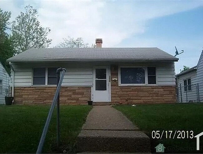 Foto del edificio - 2 bedroom 1 bath available soon Rum Village