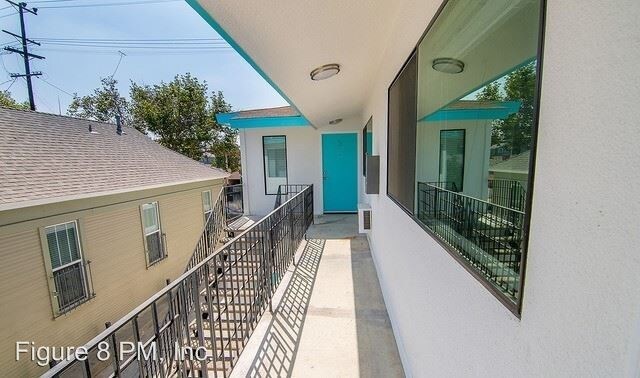 Foto del edificio - 1277 W 23rd St