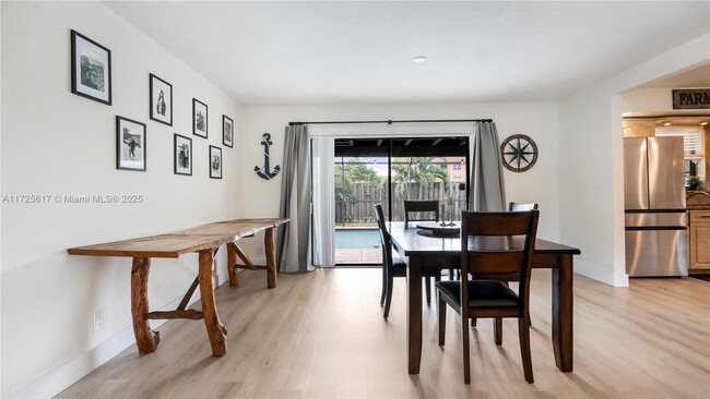 Foto del edificio - 9510 NW 31st Pl