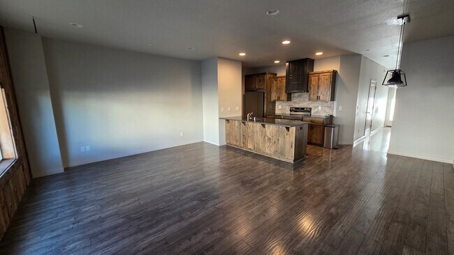 Foto del edificio - 129 N 44th Pl