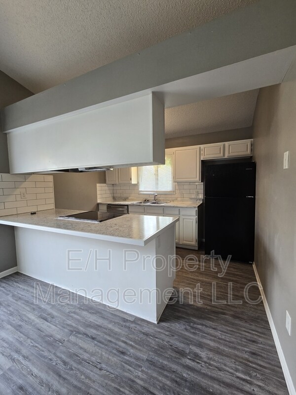 Foto del edificio - 1527 N Smith Cir