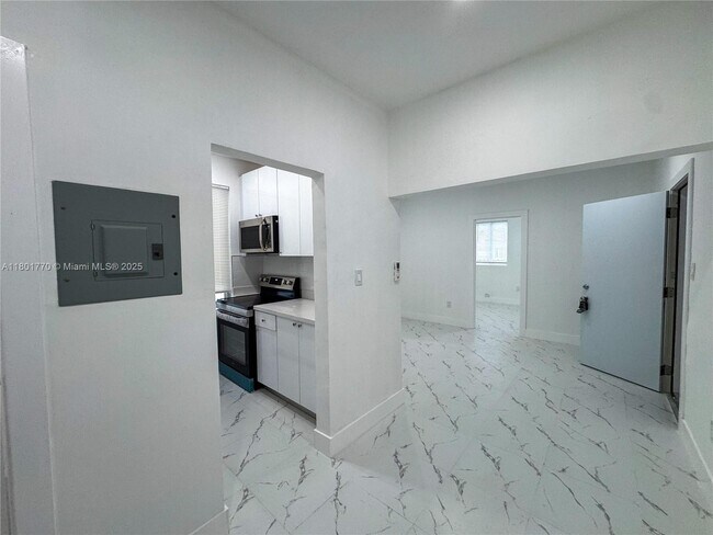 Foto del edificio - 856 SW 6th St