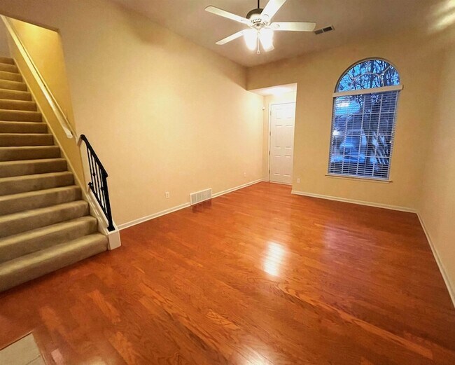 Foto del edificio - 4965 Shaws Ridge Trail