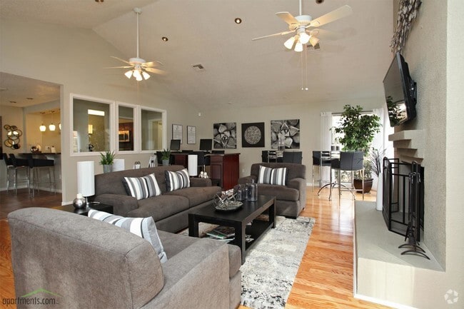 Clubhouse - Derby Park Apartments