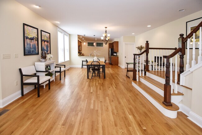 Foto del edificio - 3469 Brookline Ave