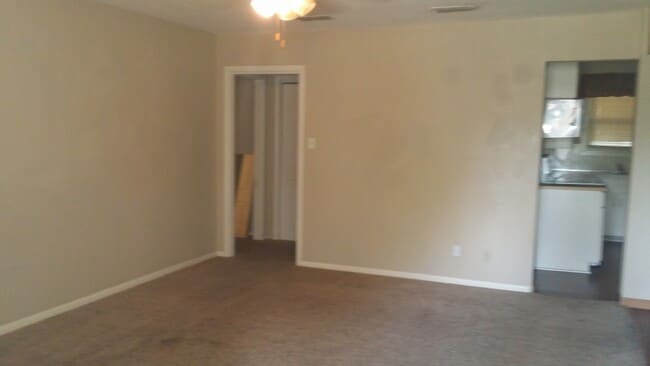 Building Photo - 910 Westmoreland St