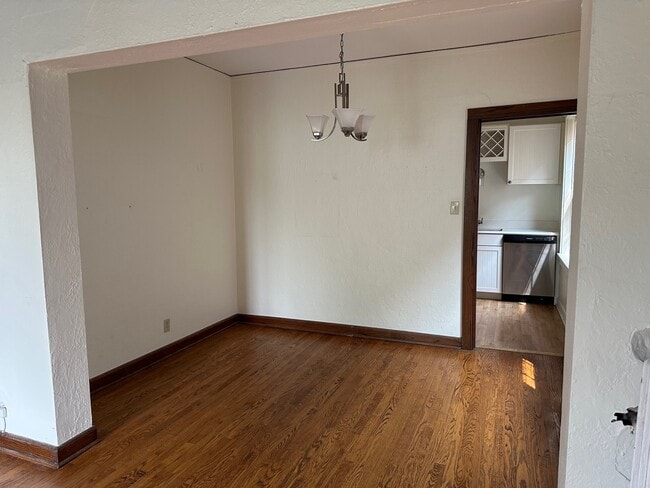 Building Photo - 4305 N Marlborough Dr