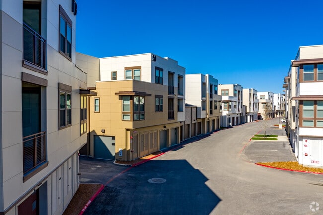 Building Photo - The Tobin Estate