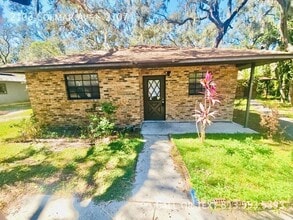 Building Photo - 2103 Colmar Ave