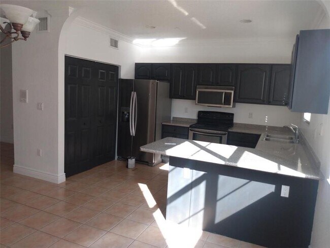 Foto del edificio - 3230 NE 6th St