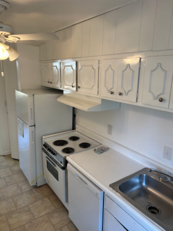 Building Photo - 465 Medlock Rd