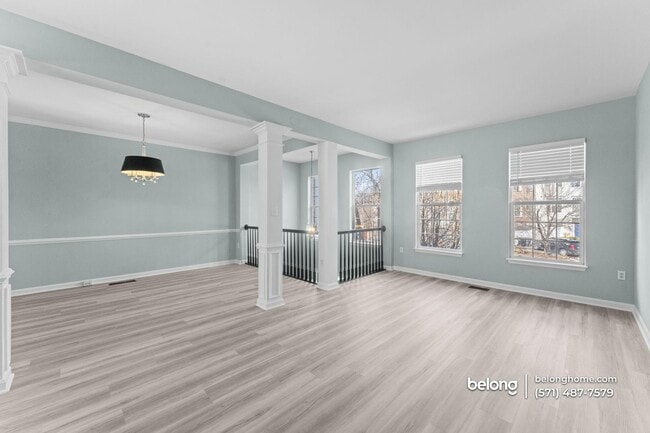 Building Photo - 47339 Blackwater Falls Terrace