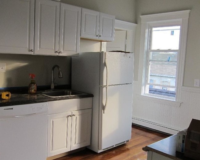 Building Photo - 120 Columbia St