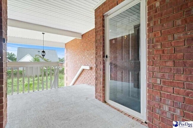 Foto del edificio - 529 3rd Loop Rd