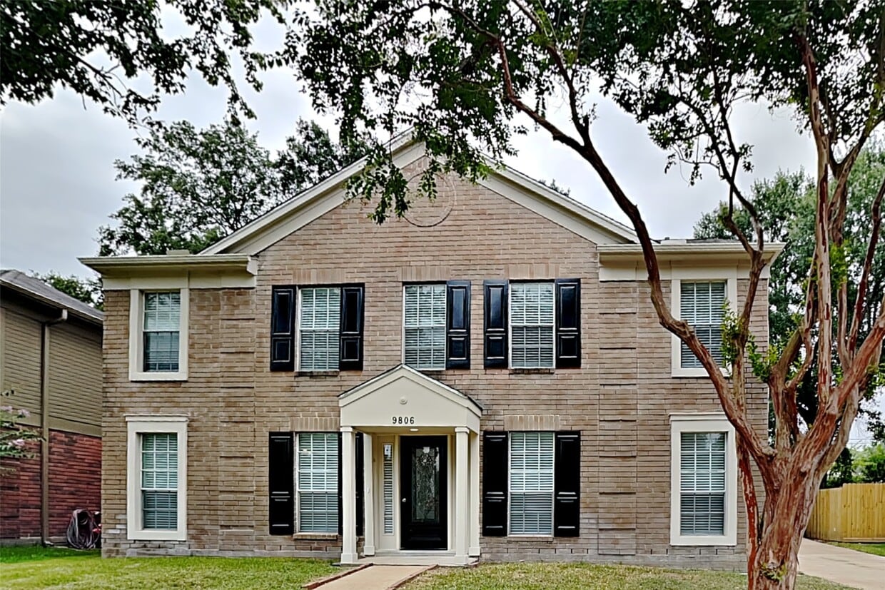 Primary Photo - 9806 Arrowgrass Dr