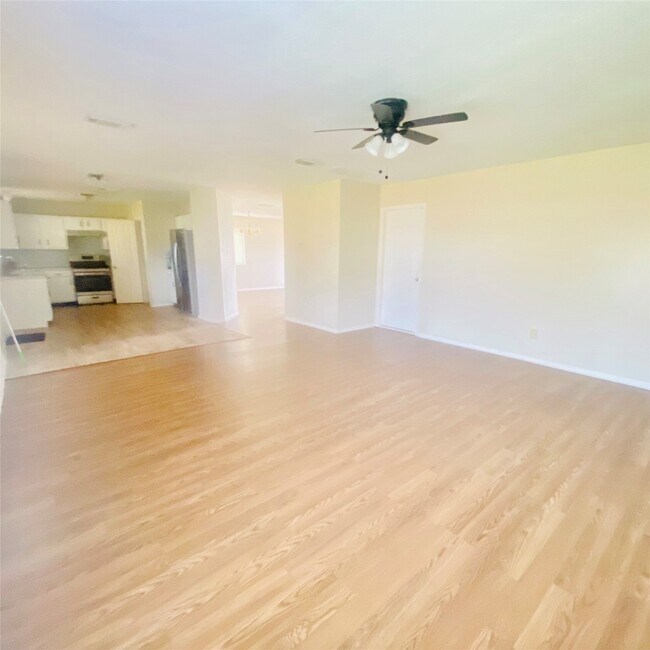 Foto del edificio - 6527 River Bluff Dr