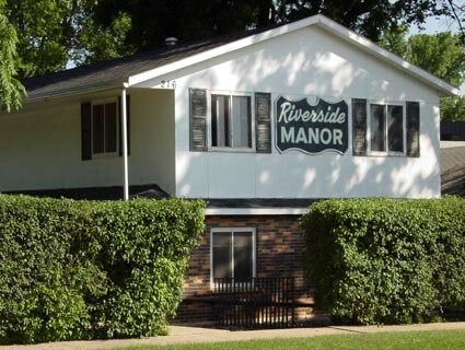 Primary Photo - Riverside Manor