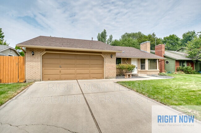Building Photo - 5546 W Clearview Ct
