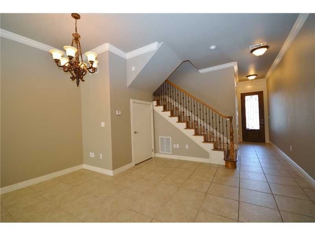 Foto del edificio - Luxury Townhome in Rogers AR
