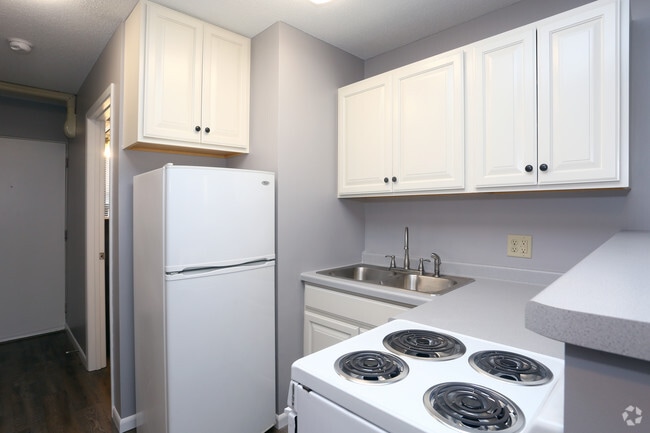 Renovated units 2018 - Bailey Student Apartments Available 2027!
