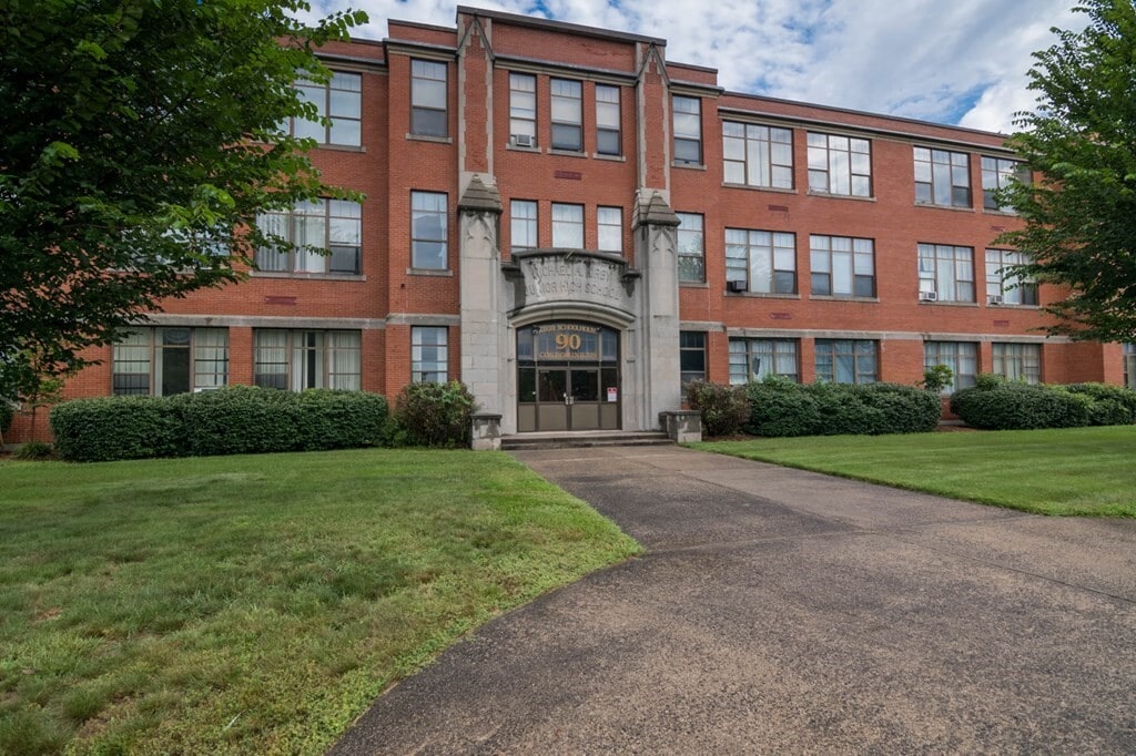 90 McKinstry Ave Unit 221, Chicopee, MA 01013 Condo for Rent in