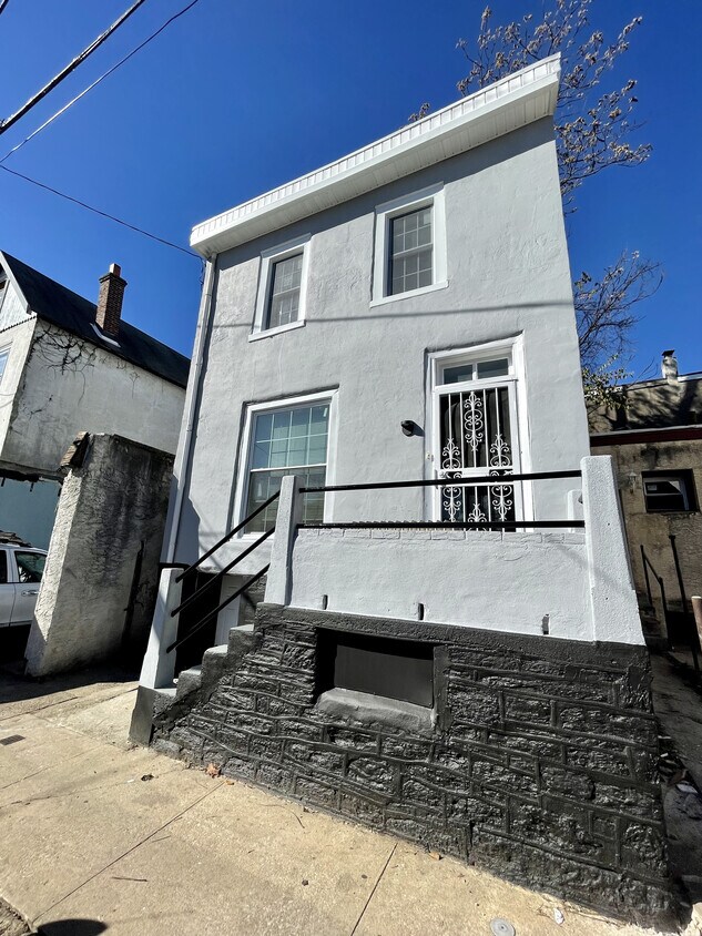 Streetview - 167 E Sharpnack St