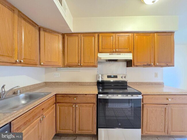 Foto del edificio - 4596 Conwell Dr