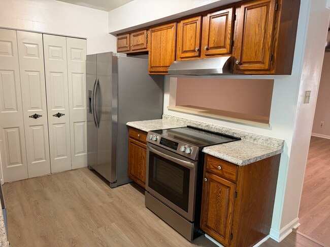 New kitchen appliances - 1808 Stephens St