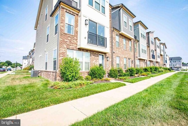 Building Photo - 167 Lyons Crk Dr