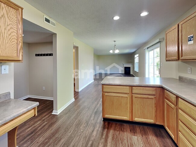 Foto del edificio - 12024 Seahawks Ln