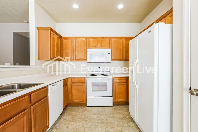 Foto del edificio - 2004 Lisa Walk Dr