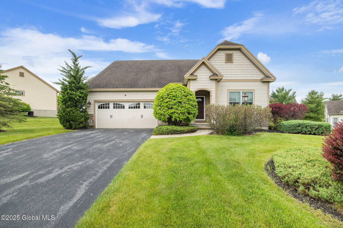 Primary Photo - 3 Bedford Cir
