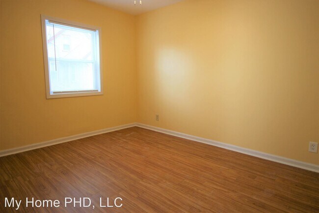 Building Photo - 2840 N 5th St