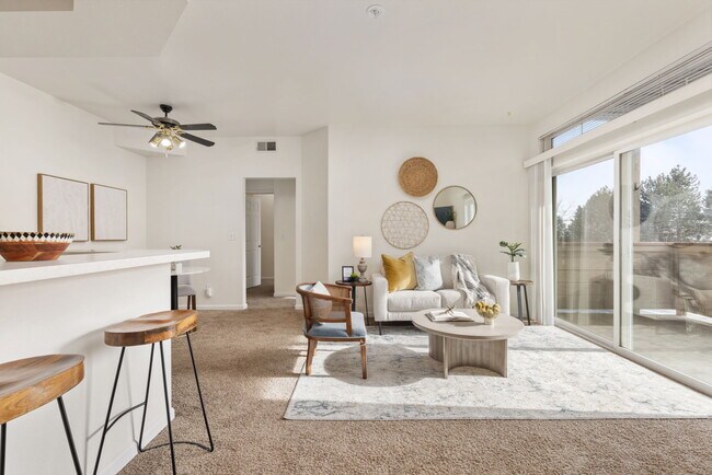 Foto del edificio - 4545 Wheaton Dr