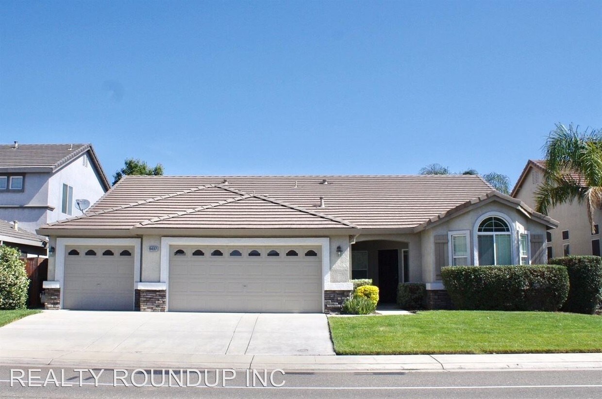 Primary Photo - 4 br, 2.5 bath House - 9407 Mainline Dr