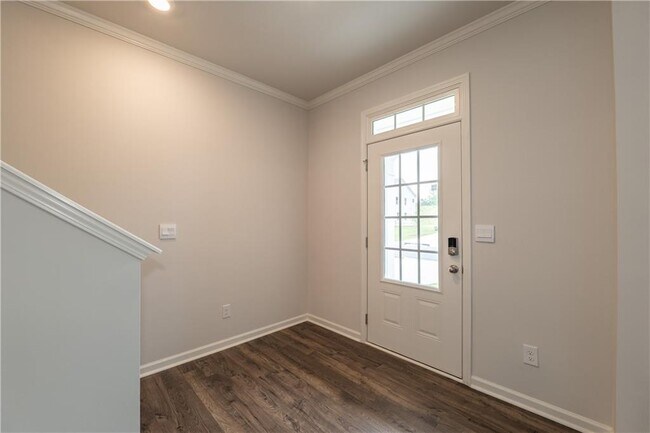 Building Photo - 331 Belmont Dr