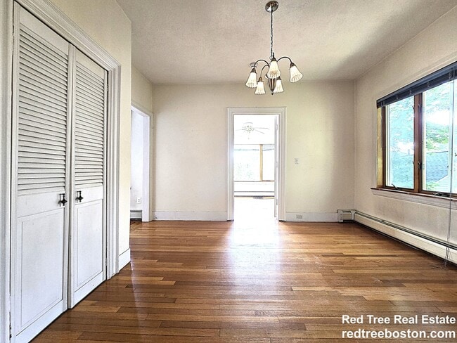 Photo - 20 Willow St Apartment