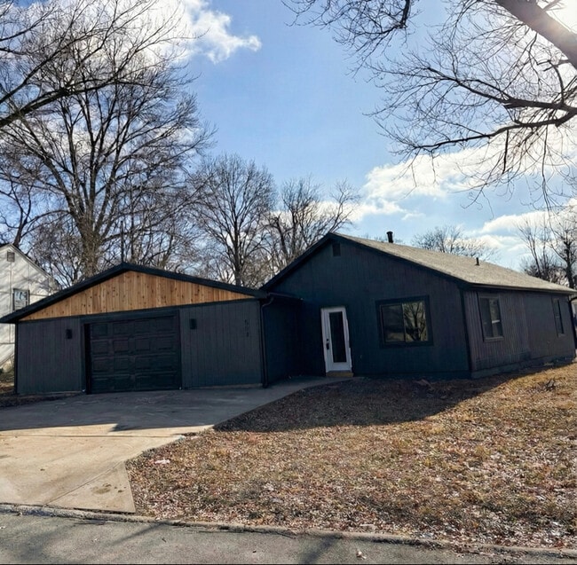 Building Photo - 501 NE 67th St