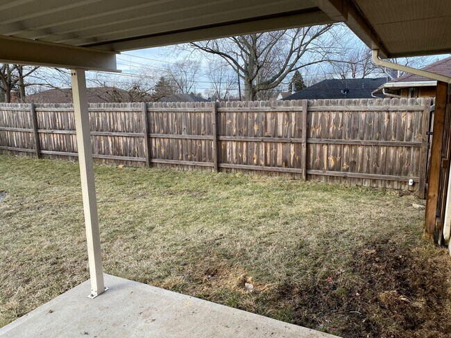Foto del edificio - 5814 Beth Rd, Huber Heights, Ohio
