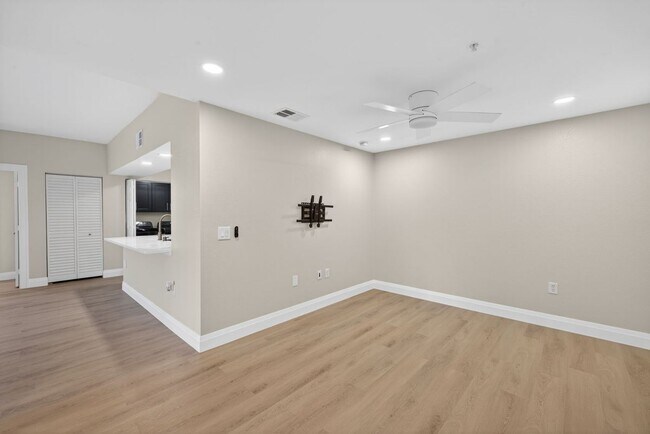 Building Photo - 20341 Estero Gardens Cir