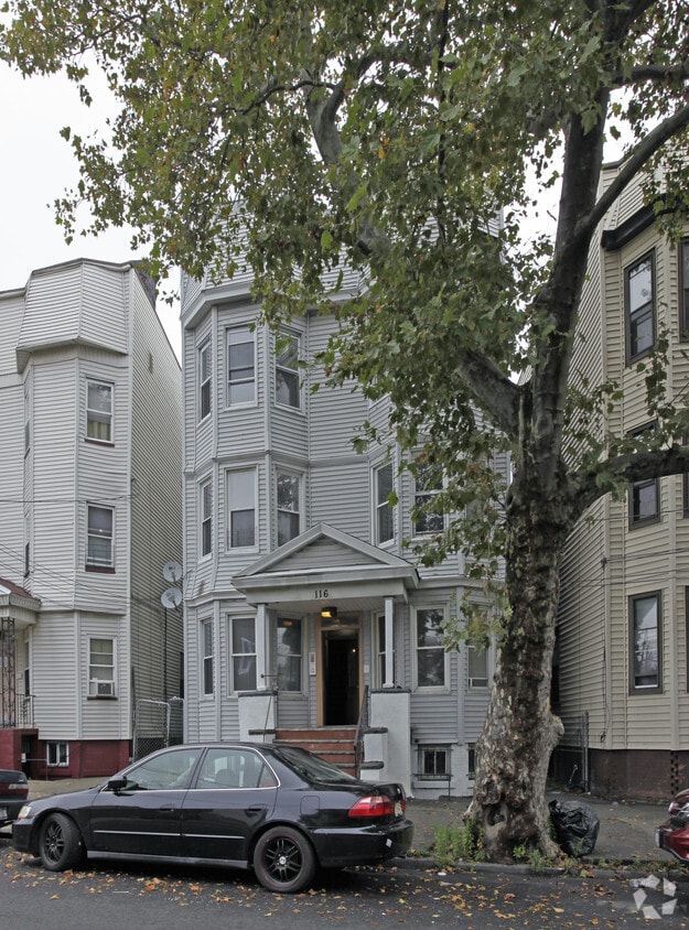 Building Photo - 116 Neptune Ave